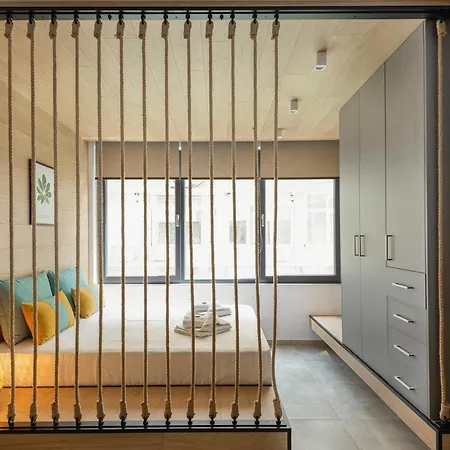 Apartment Innovative Snug Bohemian In Ladadika