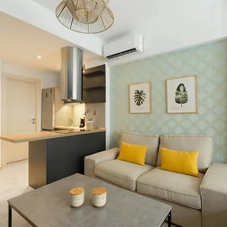 Innovative Snug Bohemian In Ladadika Apartment *