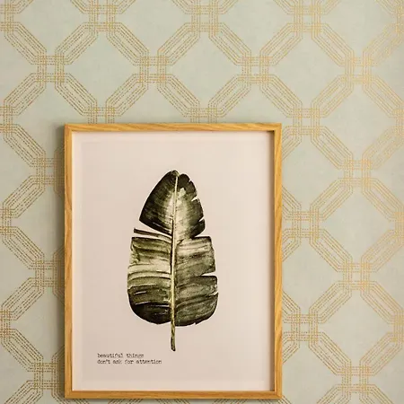 Innovative Snug Bohemian In Ladadika *